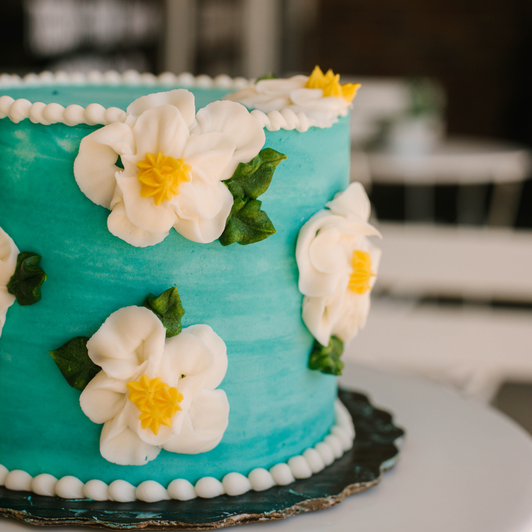 Floating Daisies • Designer Cake