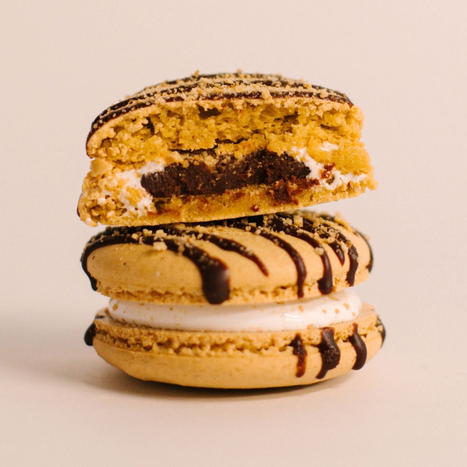 S'mores Macaron