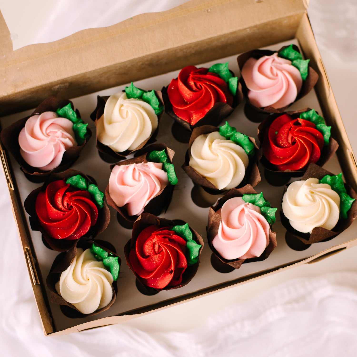 Dozen Roses Mini Cupcakes