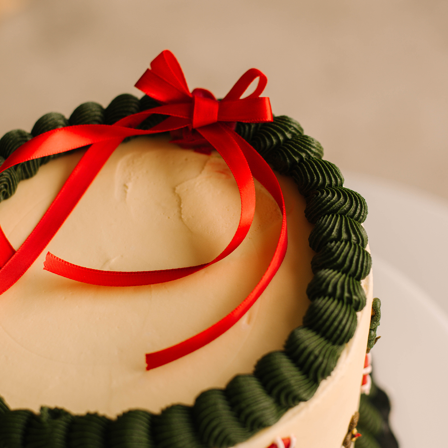 Minimal Christmas • Designer Cake