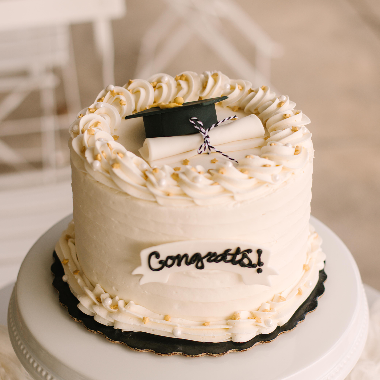 Minimalist Graduation • Designer Cake
