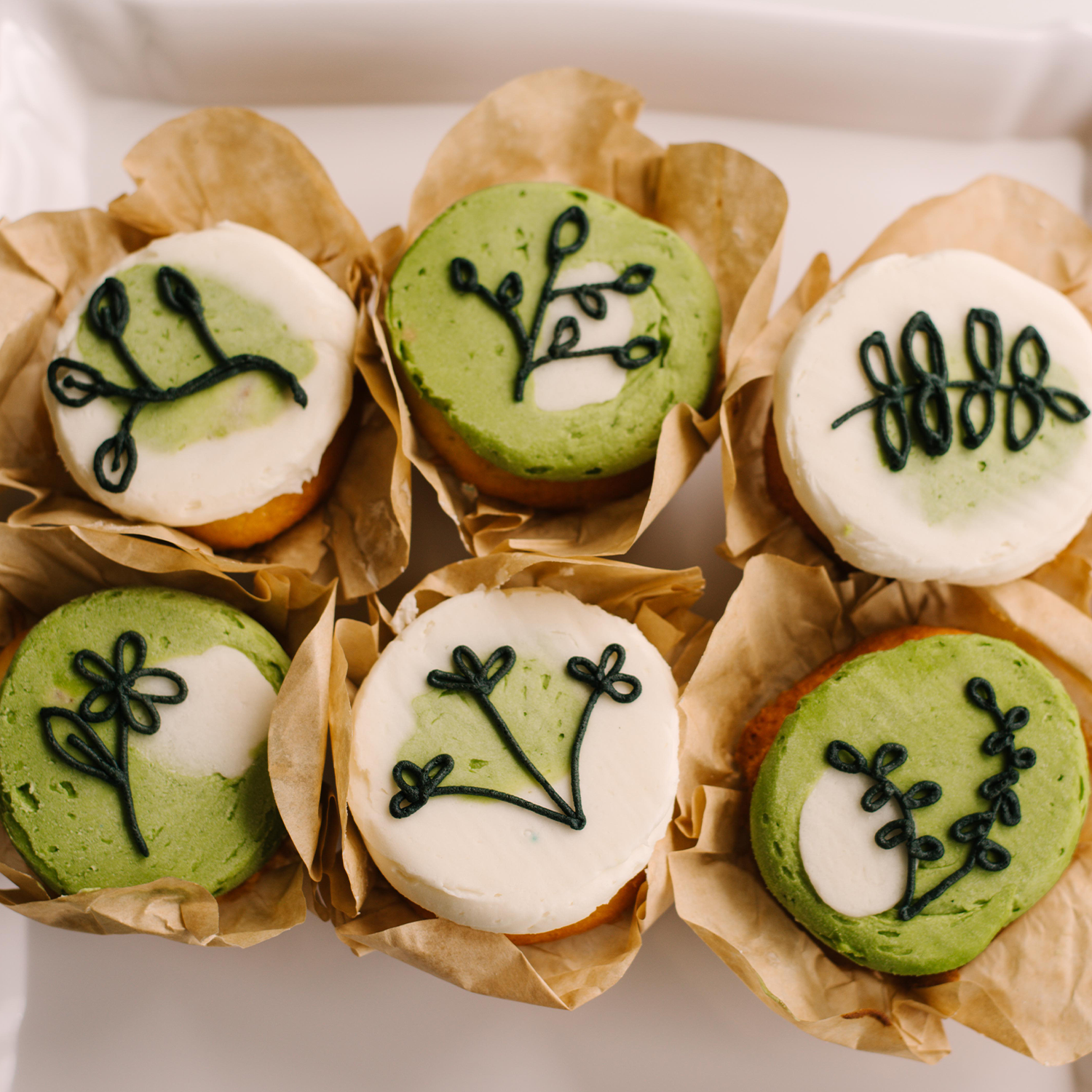 Modern Greenery • Designer Cupcakes