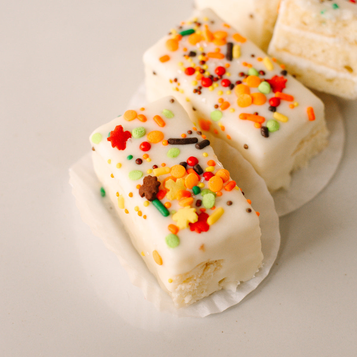 Halloween Vanilla Petit Four