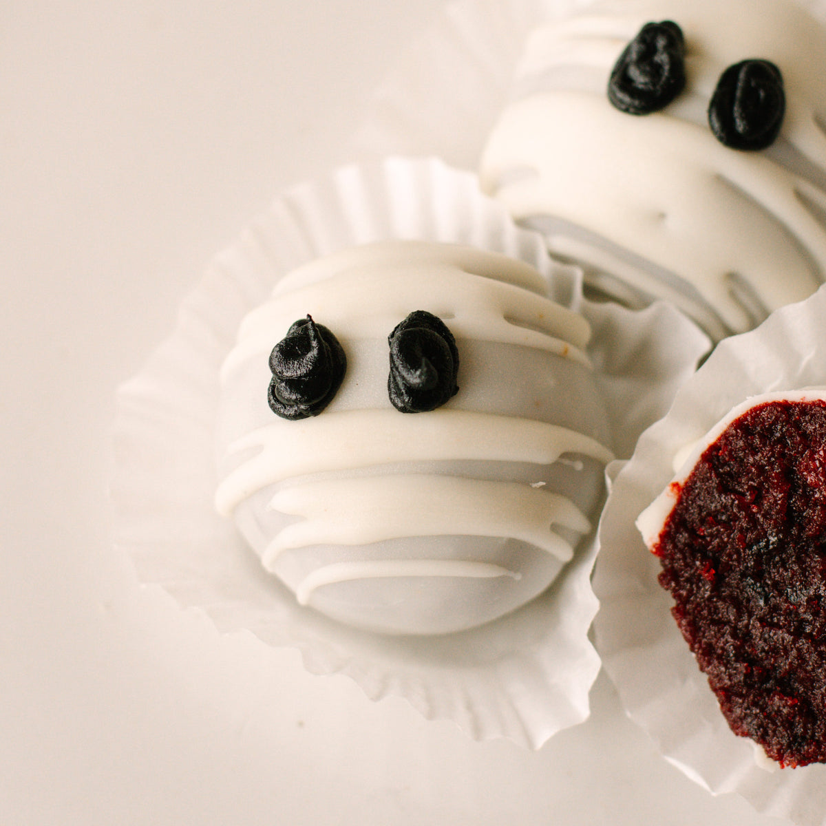 Mummy Red Velvet Bon Bon