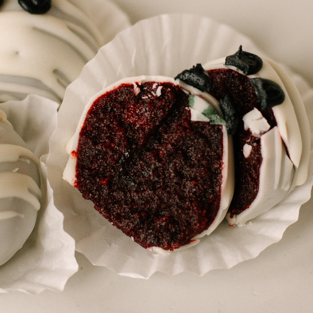 Mummy Red Velvet Bon Bon