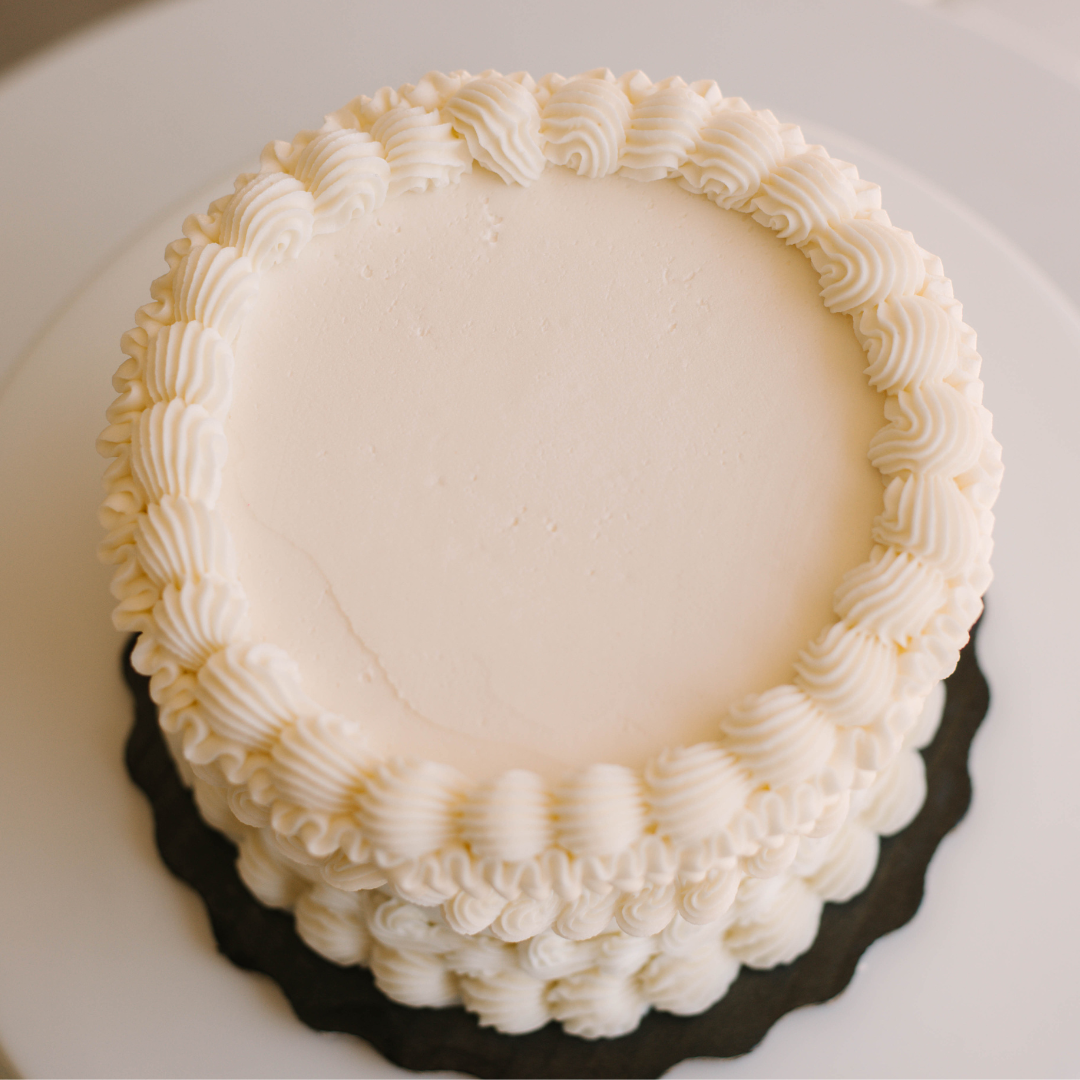 Simple Vintage • Designer Cake