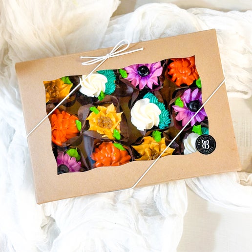 Summer Floral Mini Cupcakes